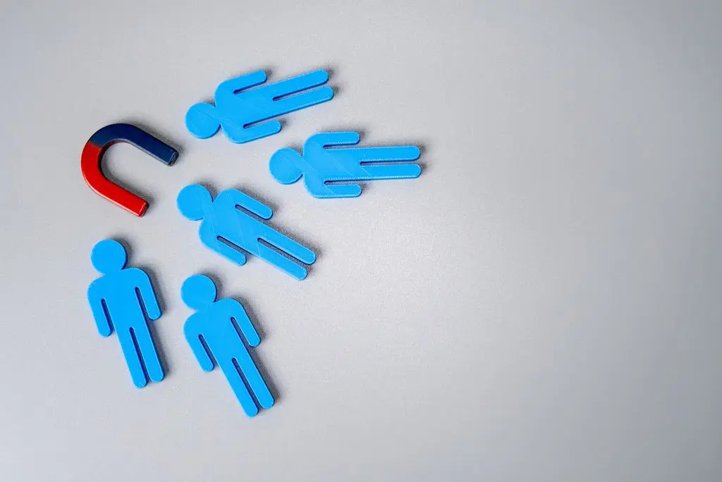 Sztuczna inteligencja dla zespołów HR: co działa, a co nie