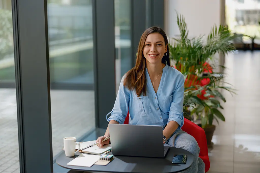 Zasady efektywnej pracy: jak zorganizować czas i osiągnąć cele zawodowe
