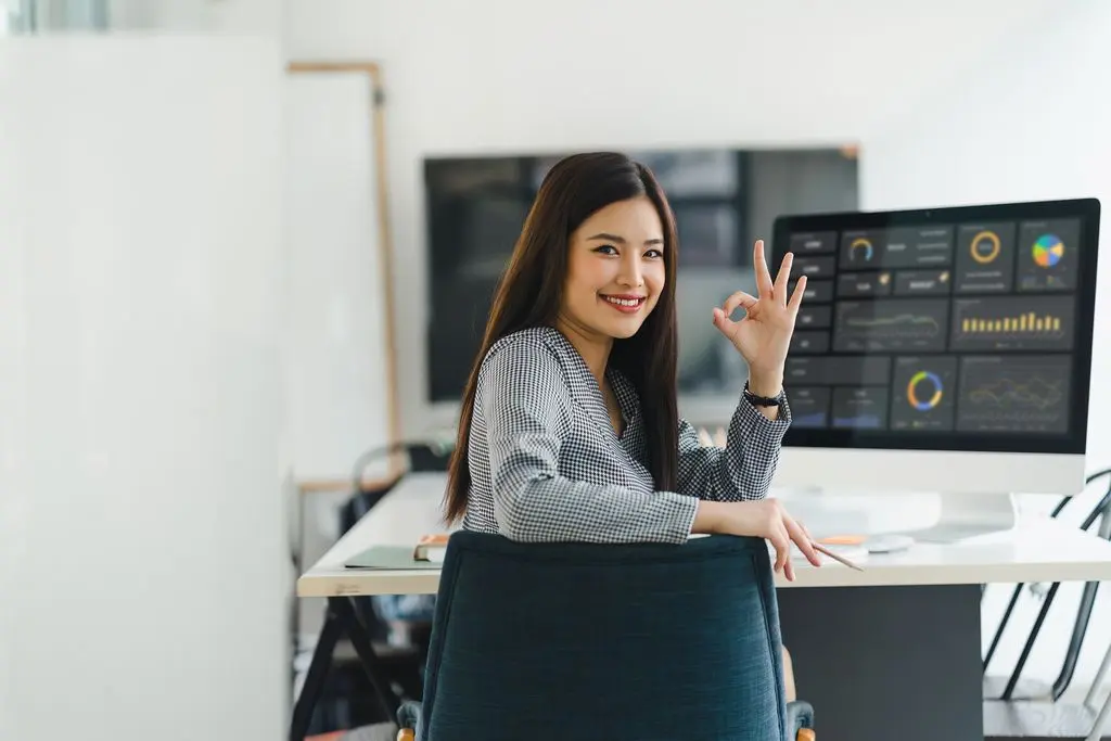 Lejek rekrutacyjny CRM pod kontrolą: 5 CRM-ów, które usprawnią Twoją pracę