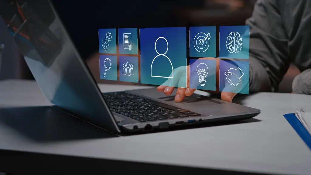 Polowanie na talenty z AI: gra algorytmów i empatii