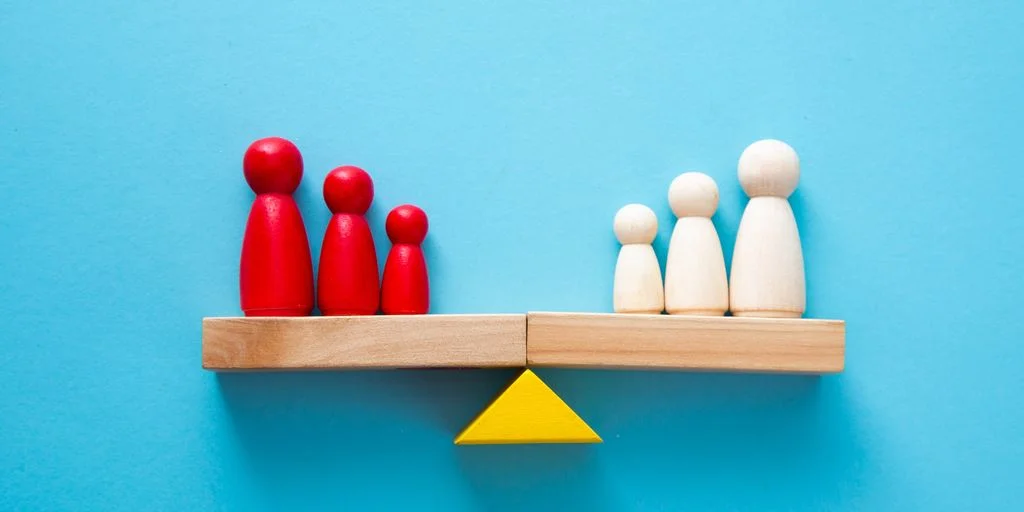 Bitrix24 vs Zoho: Która platforma CRM jest najlepsza dla Twojej firmy?