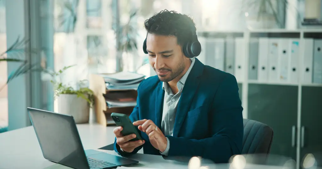 Sprzedaż z kieszeni: voice CRM, zero arkuszy kalkulacyjnych Sprzedaż z kieszeni: voice CRM, zero arkuszy kalkulacyjnych